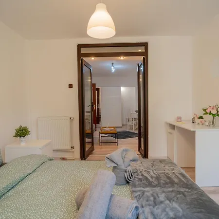 Lejlighed Velaris Collection I 2br Luxury I 5min Metro I District Bukarest