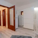 Velaris Collection I 2br Luxury I 5min Metro I District Lejlighed *