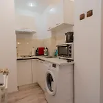 Lejlighed Velaris Collection I 2br Luxury I 5min Metro I District *