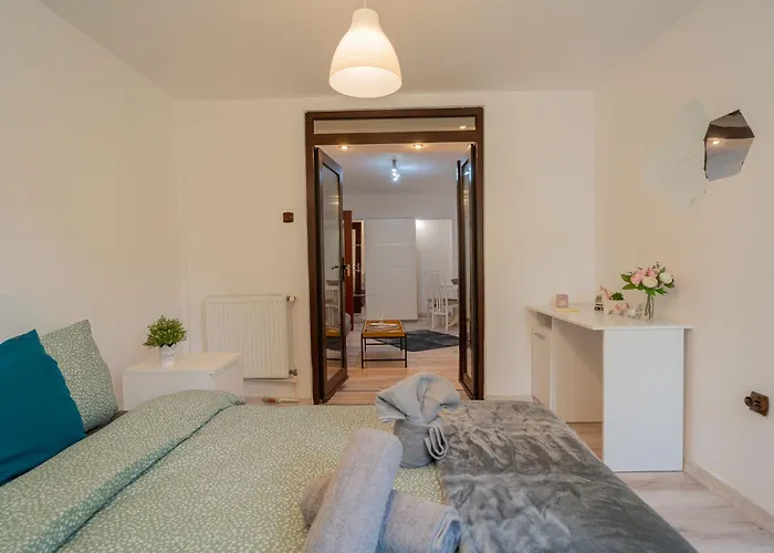 公寓 Velaris Collection I 2br Luxury I 5min Metro I District 布加勒斯特