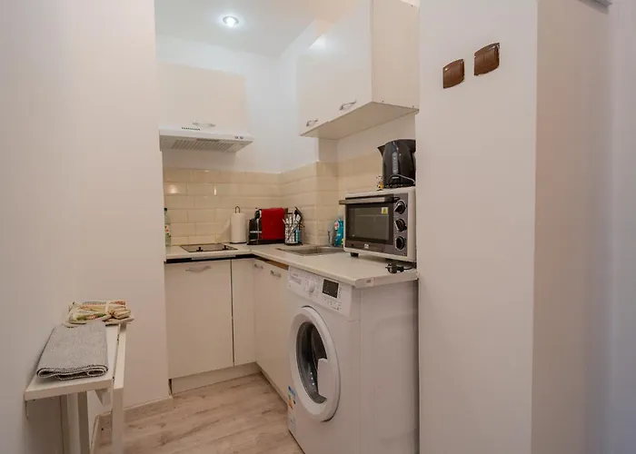 公寓 Velaris Collection I 2br Luxury I 5min Metro I District *