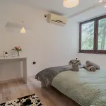 Velaris Collection I 2br Luxury I 5min Metro I District *