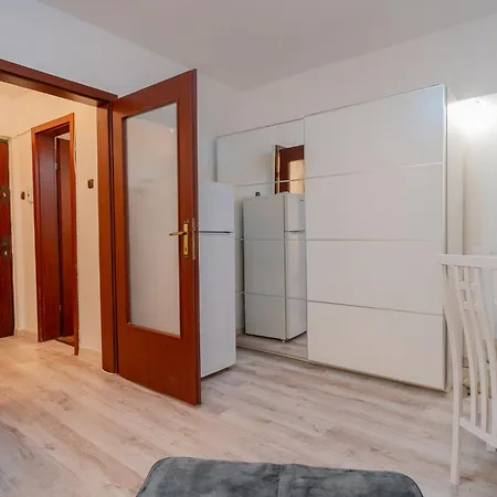 Velaris Collection I 2br Luxury I 5min Metro I District 公寓 *
